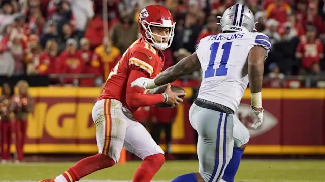 Micah Parsons, Cowboys dispute among most notable contract holdouts in NFL history
